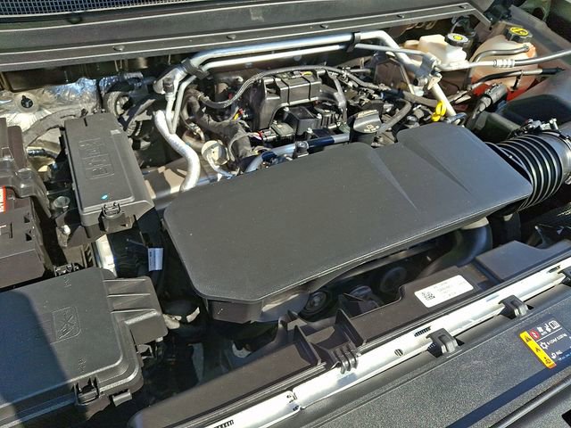 Used 2024 Chevrolet Colorado W/T RWD image 28