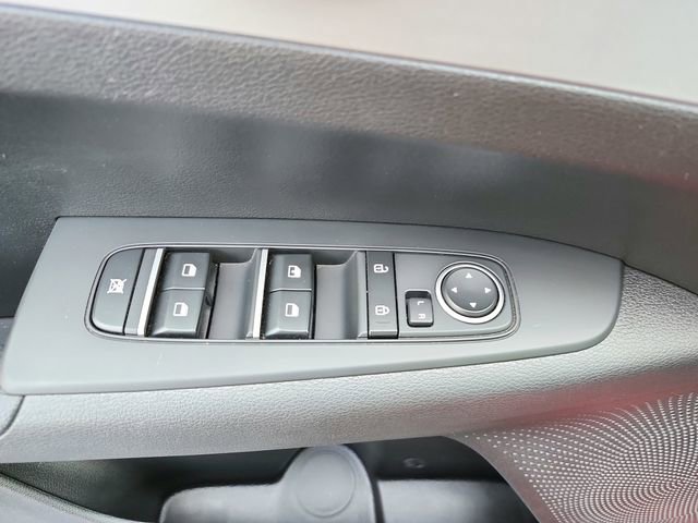 Certified 2023 Kia Forte LXS w/ LXS Technology Package image 17