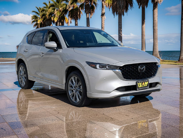 Used 2025 MAZDA CX-5 AWD 2.5 S w/ Premium Plus Pkg image 4