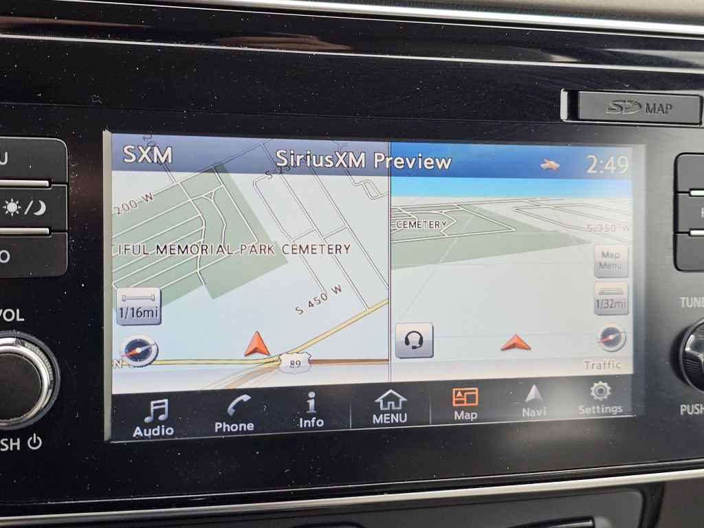 Used 2018 Nissan Leaf SL w/ SL Technology Package FWD image 8