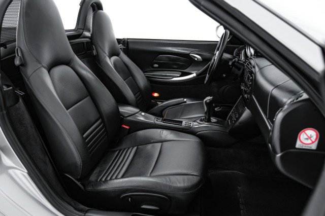 Used 2000 Porsche Boxster S image 26
