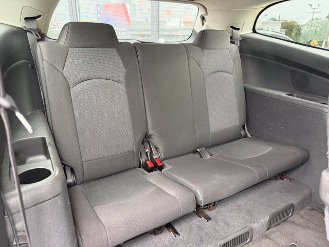 Used 2017 Chevrolet Traverse LT FWD image 16