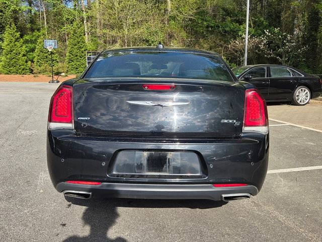 Used 2018 Chrysler 300 S w/ 300S Premium Group image 7