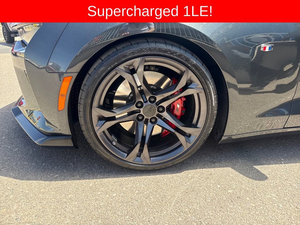 Used 2018 Chevrolet Camaro SS RWD image 26