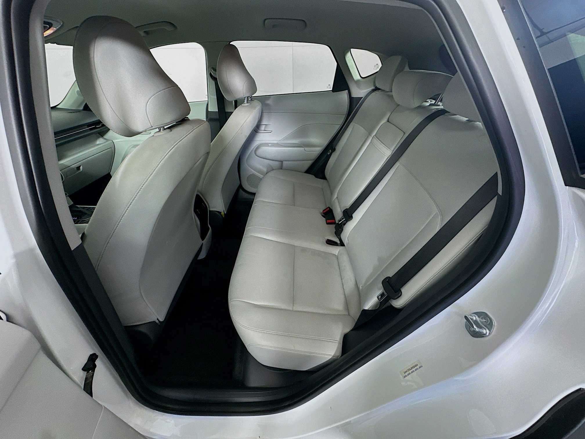 Used 2025 Hyundai Kona SEL FWD image 28