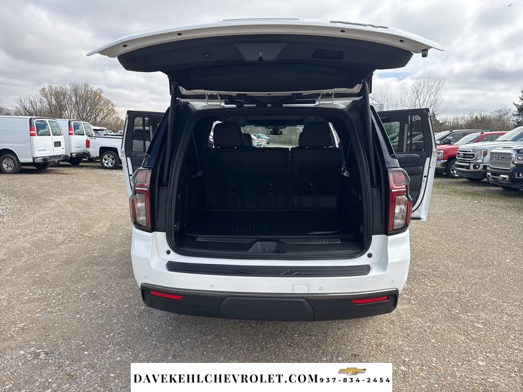 Used 2022 Chevrolet Suburban RST w/ Luxury Package AWD/4WD image 40