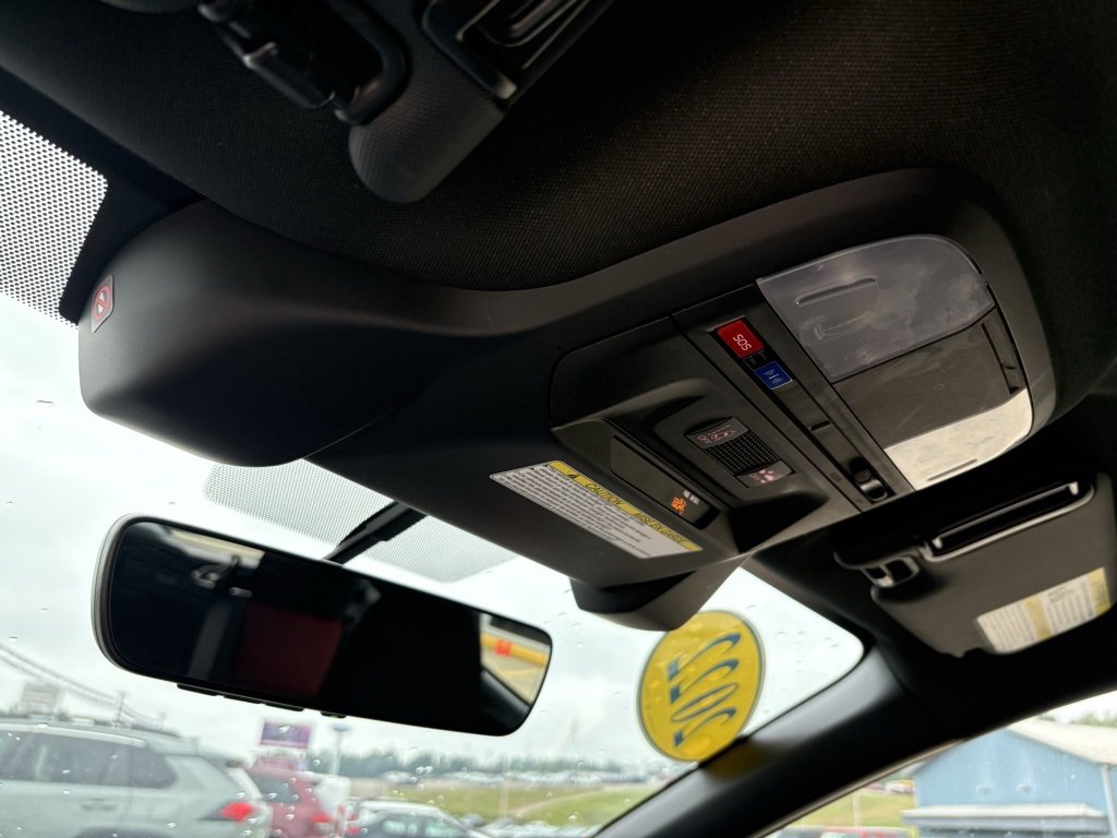 Used 2022 Subaru Impreza 2.0i Sport image 39