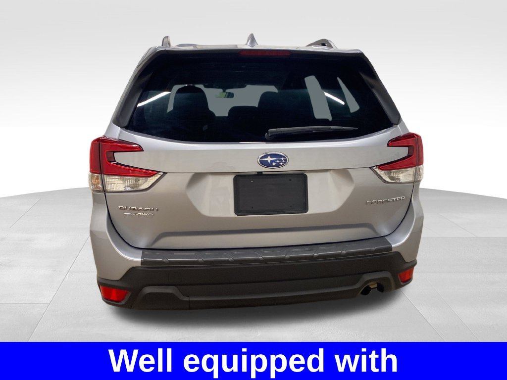 Certified 2023 Subaru Forester Premium AWD/4WD image 3
