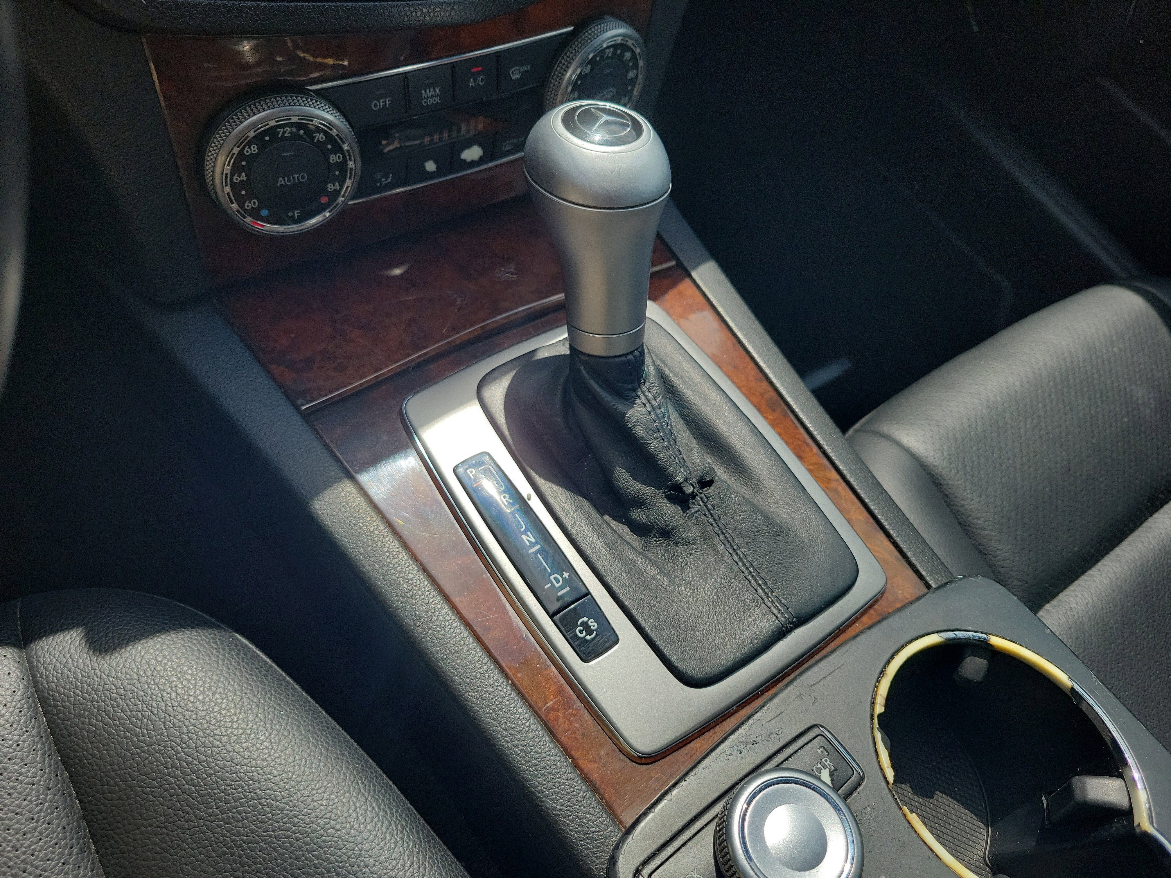 Used 2010 Mercedes-Benz C 300 Sedan image 35