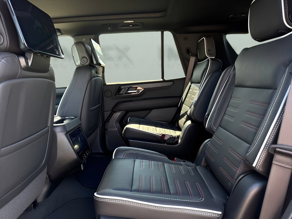 New 2026 GMC Yukon AT4 Ultimate AWD/4WD image 12