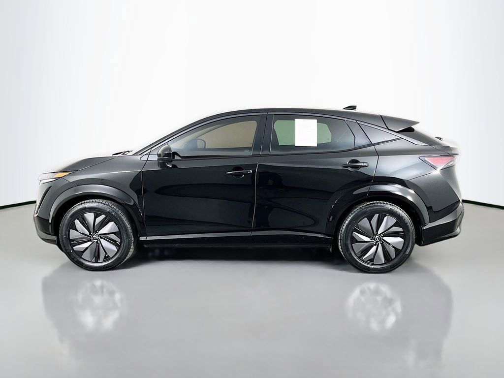 Used 2025 Nissan Ariya AWD image 5