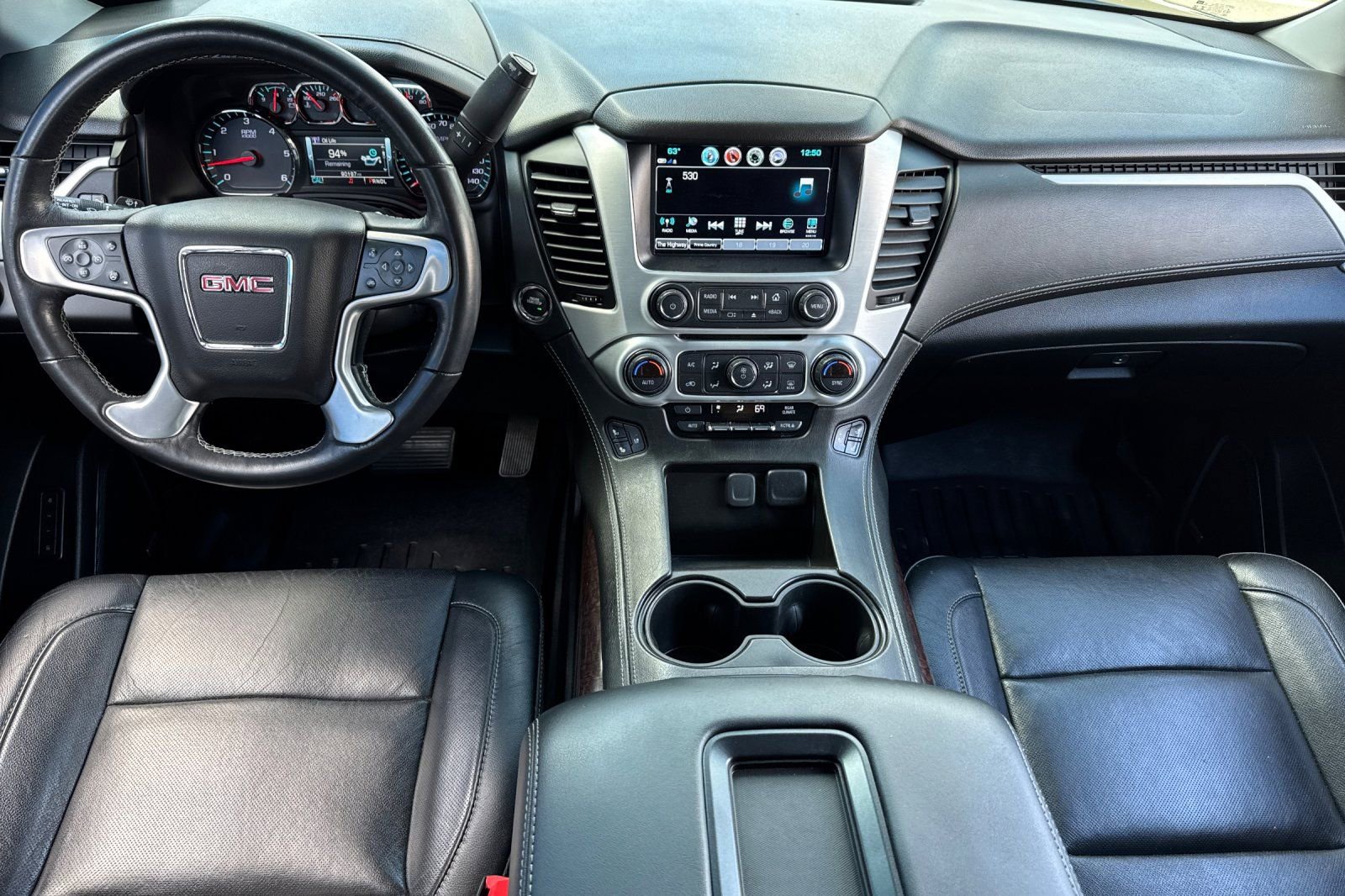 Used 2019 GMC Yukon SLT image 16