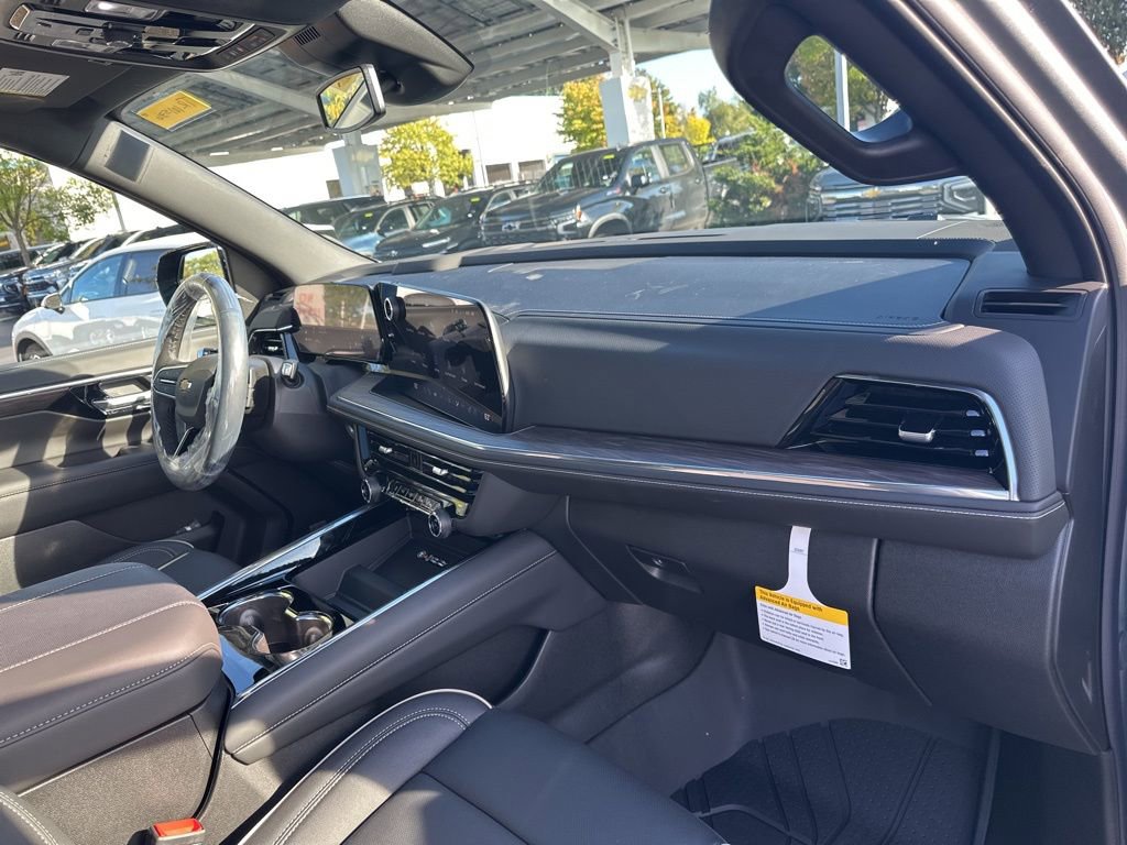 New 2026 Chevrolet Suburban Premier w/ Sun And Tow Package image 21
