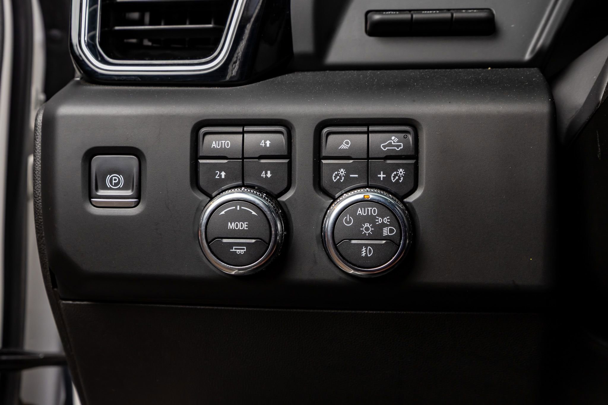 Used 2024 GMC Sierra 1500 Denali Ultimate AWD/4WD image 17