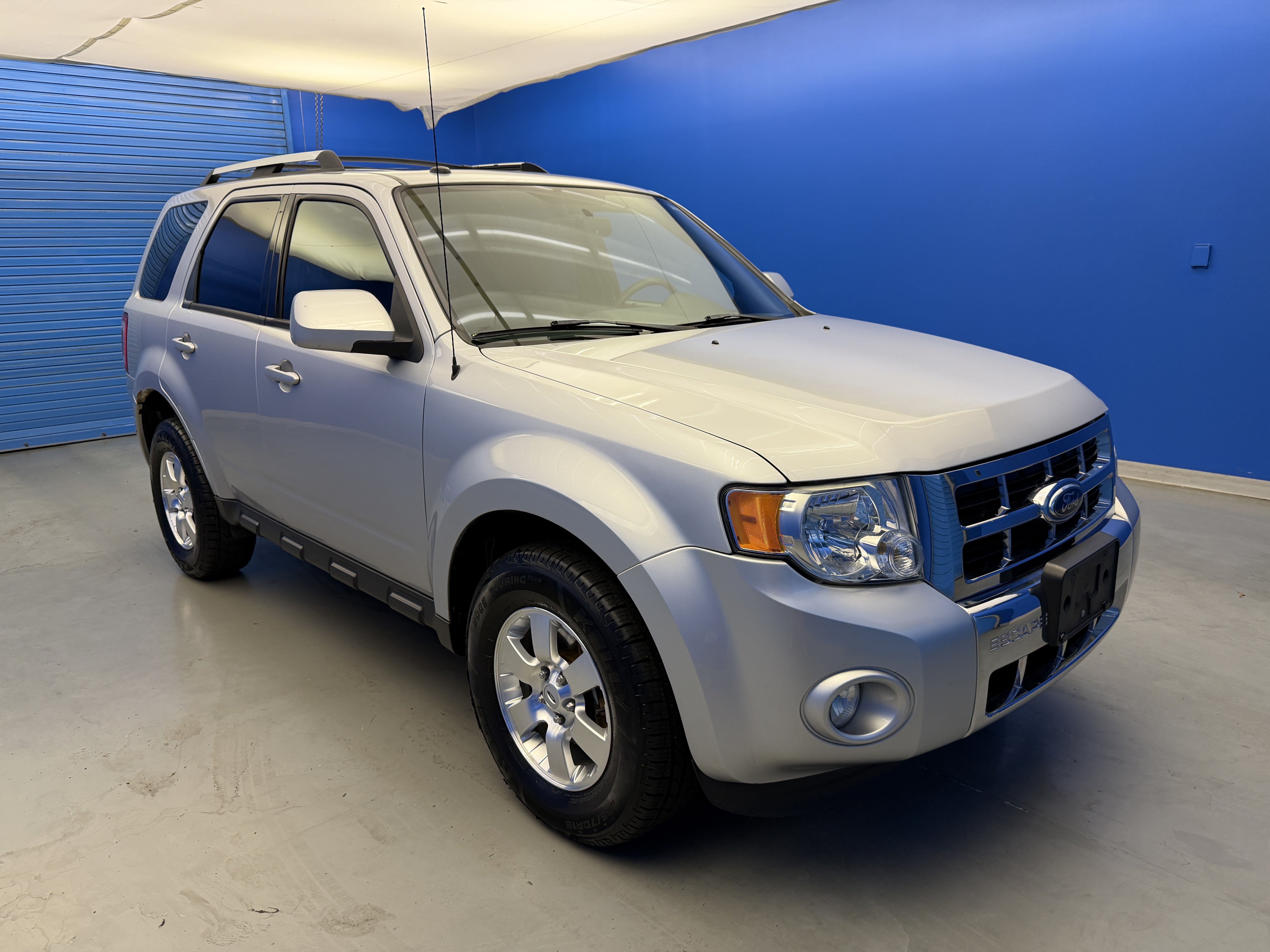 Used 2012 Ford Escape Limited FWD image 2