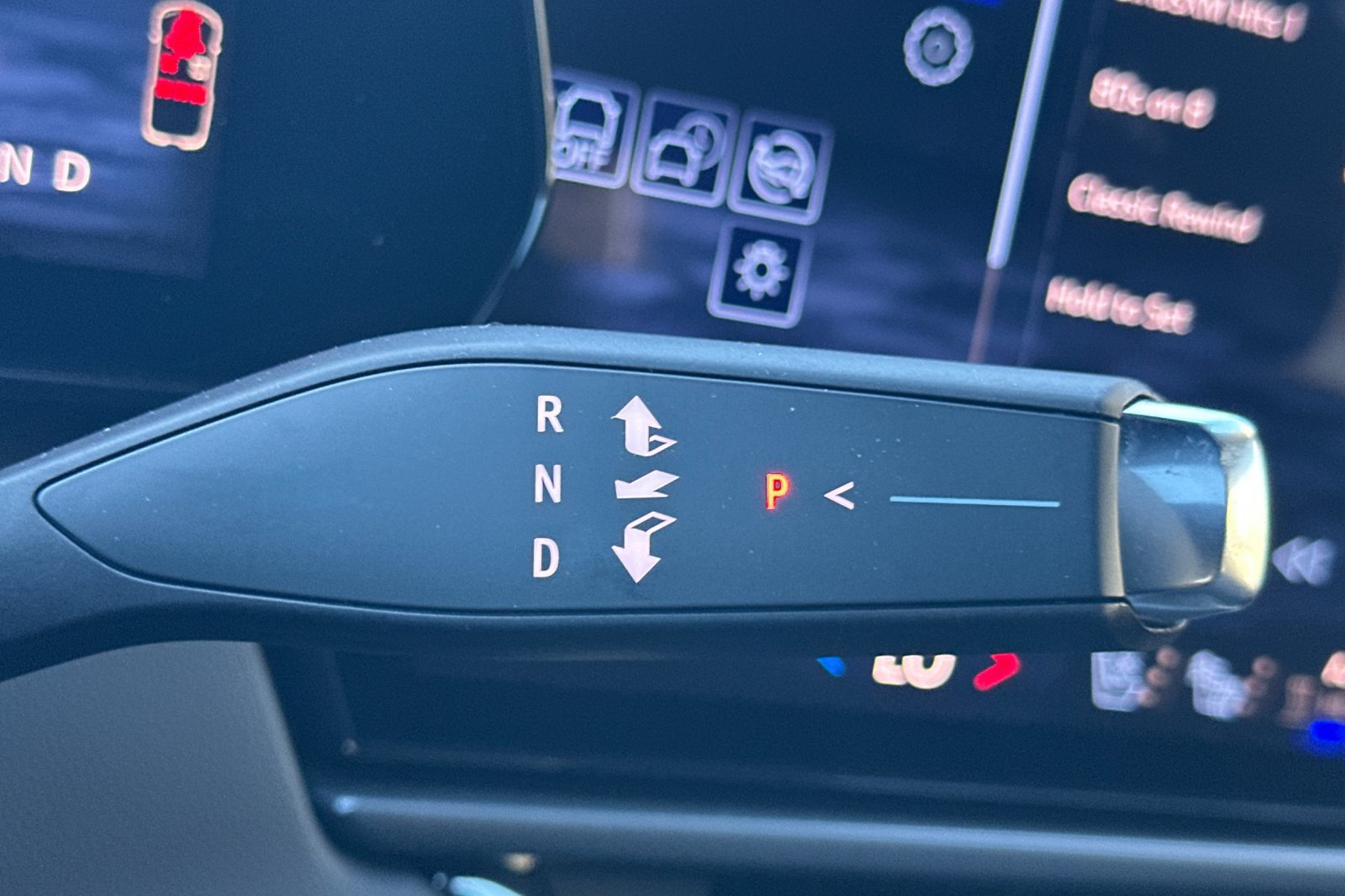 New 2026 Chevrolet Equinox EV RS w/ Convenience Package II FWD image 23