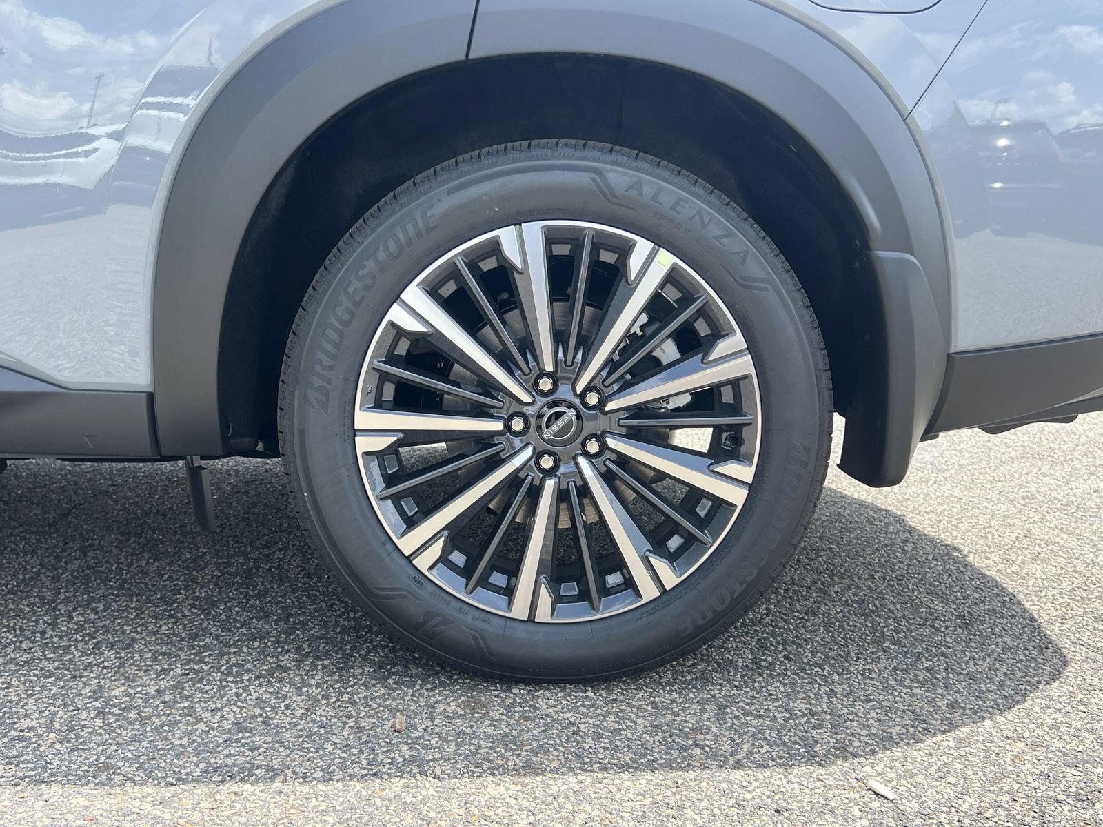 New 2026 Nissan Pathfinder Platinum FWD image 29