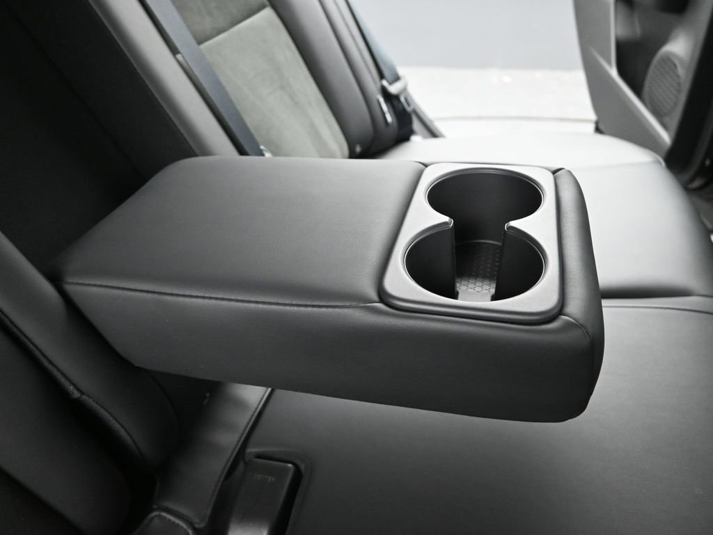 Certified 2023 Nissan Ariya AWD image 13