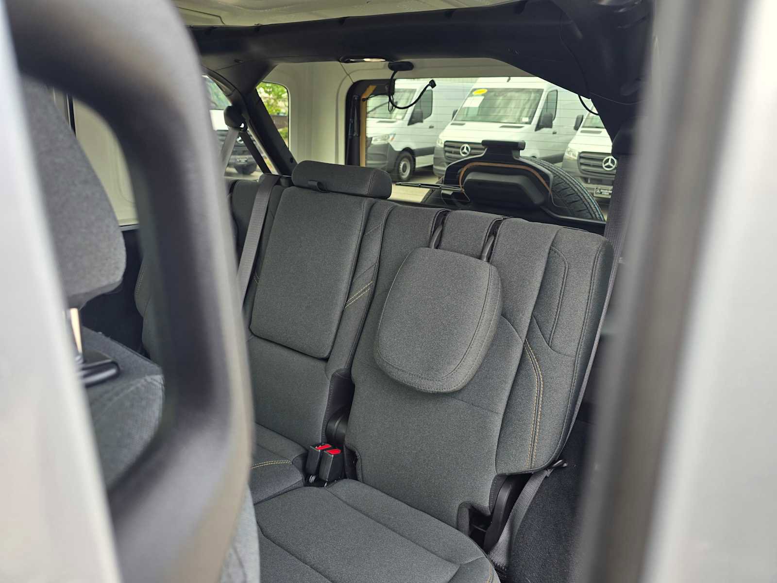 Used 2024 Jeep Wrangler Unlimited Sahara AWD/4WD image 19