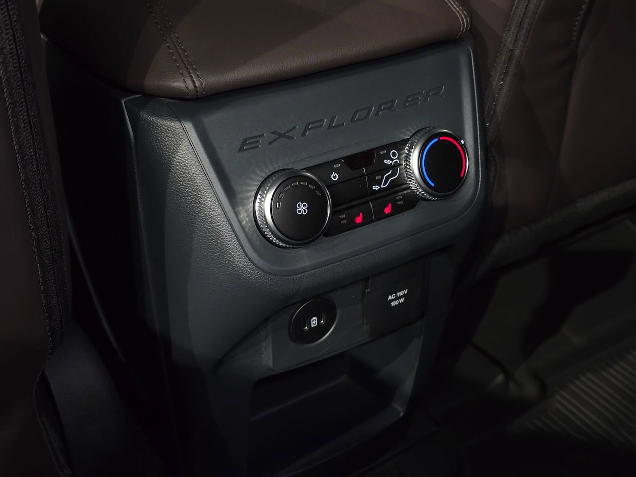 New 2026 Ford Explorer Platinum image 37