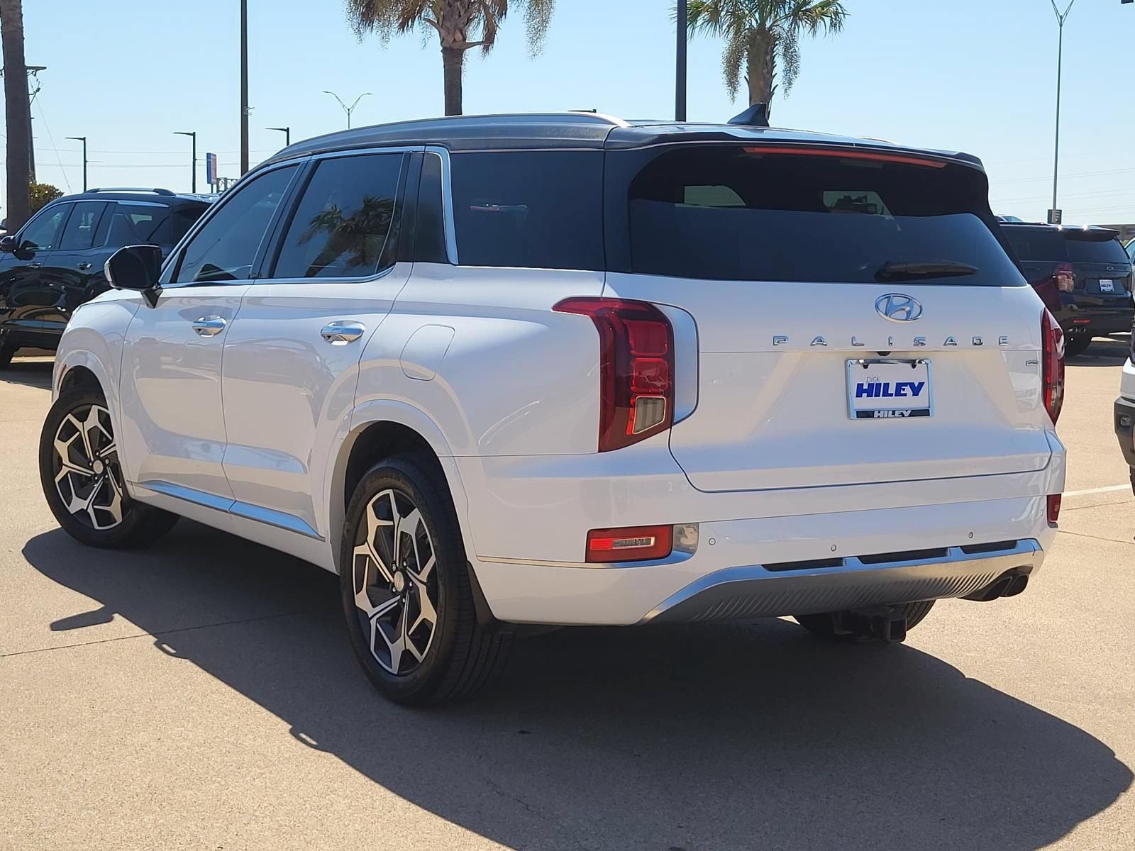 Used 2021 Hyundai Palisade Calligraphy w/ Cargo Package AWD/4WD image 3
