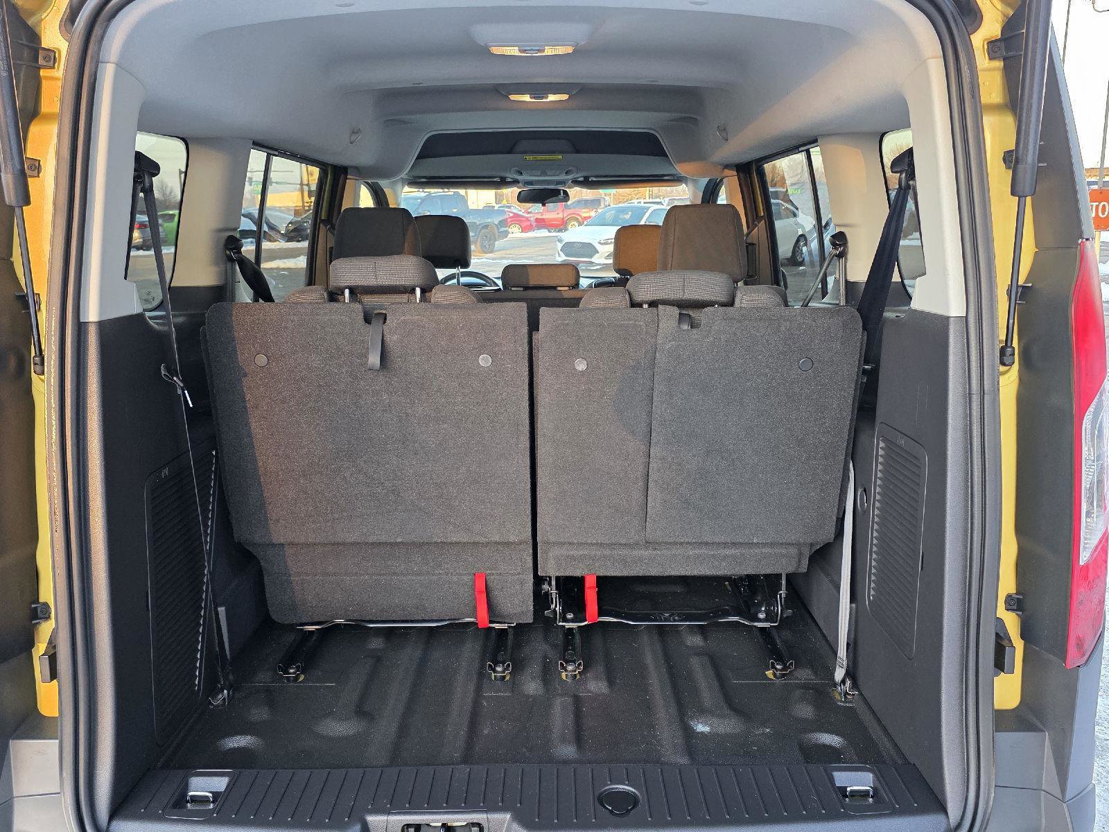 Used 2017 Ford Transit Connect XL image 24