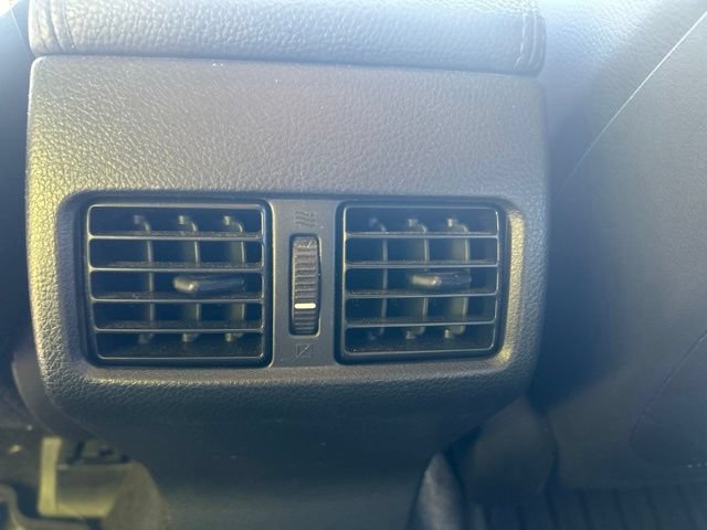 Used 2014 Subaru Outback 2.5i Limited AWD/4WD image 16