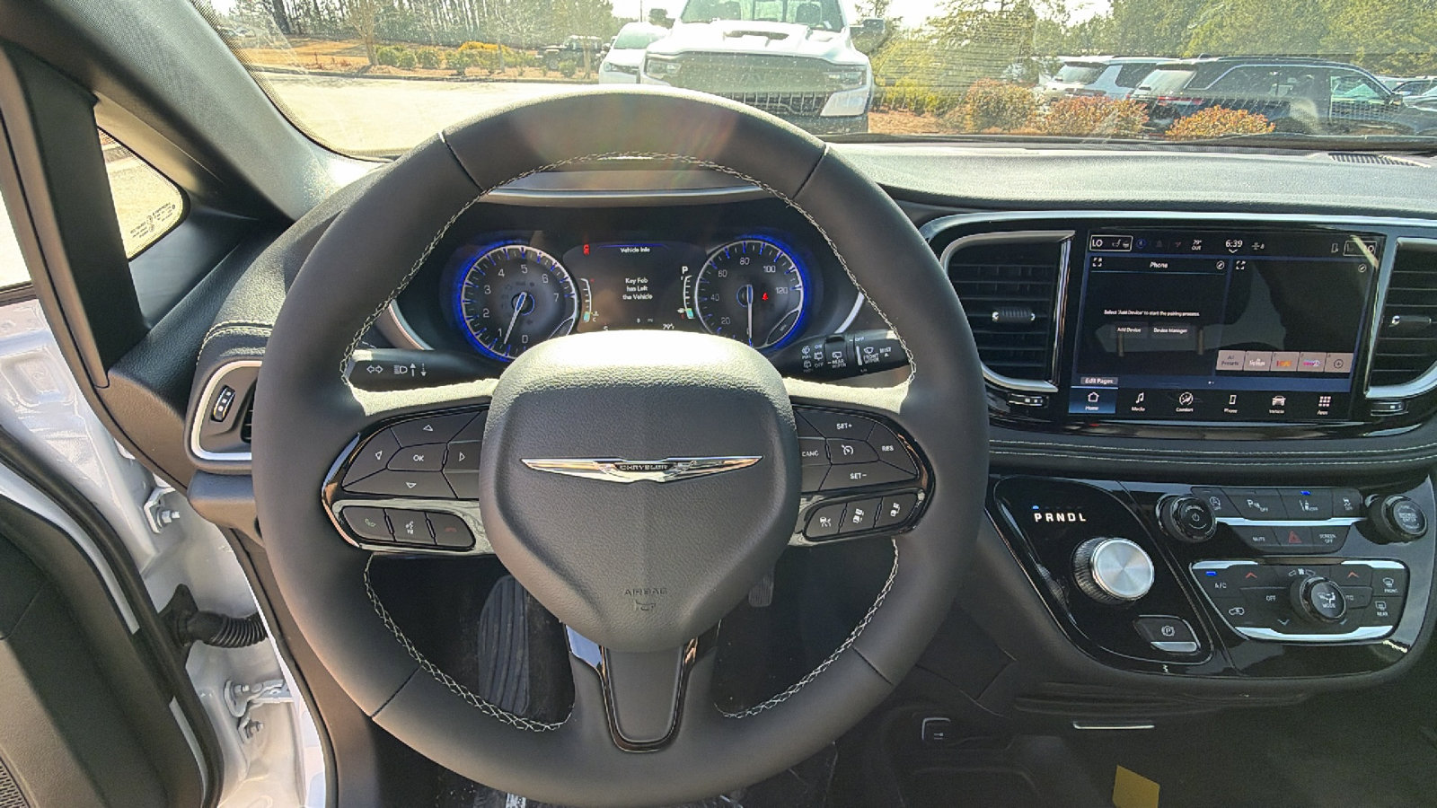 New 2026 Chrysler Pacifica Select image 21
