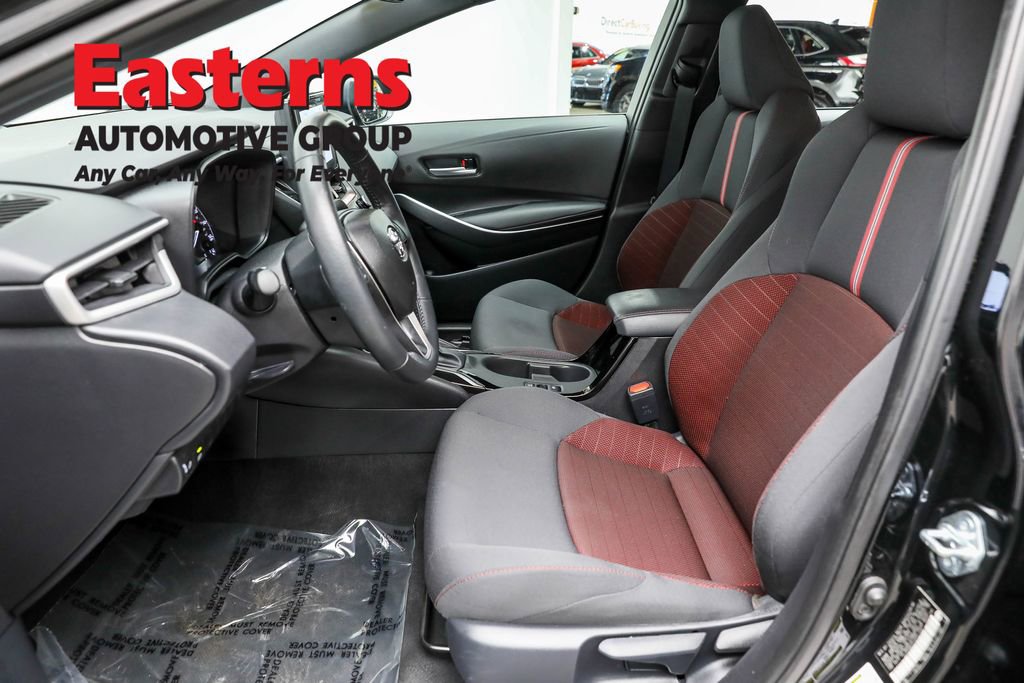 Used 2025 Toyota Corolla SE image 14