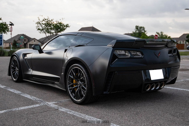 Used 2016 Chevrolet Corvette Z06 w/ 3LZ Preferred Equipment Group image 22