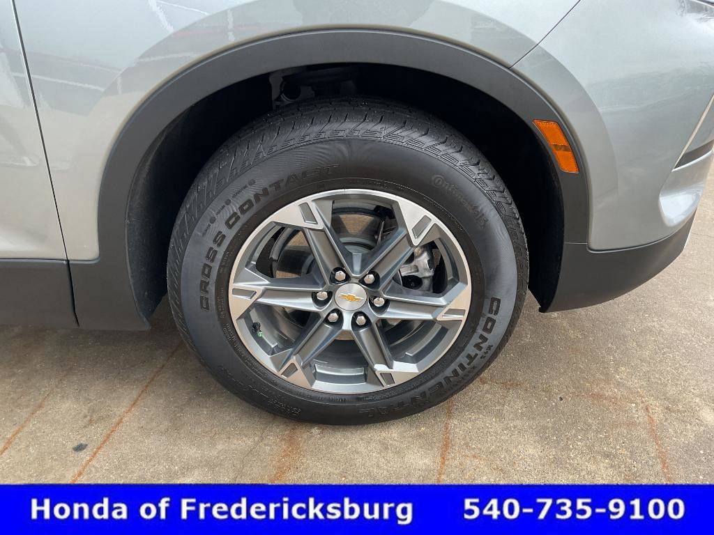 Used 2025 Chevrolet Blazer LT image 13