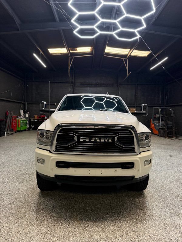 Used 2018 RAM 2500 Limited AWD/4WD image 2
