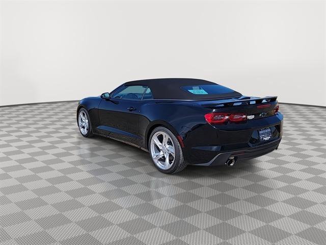 Used 2023 Chevrolet Camaro LT w/ Technology Package RWD image 6