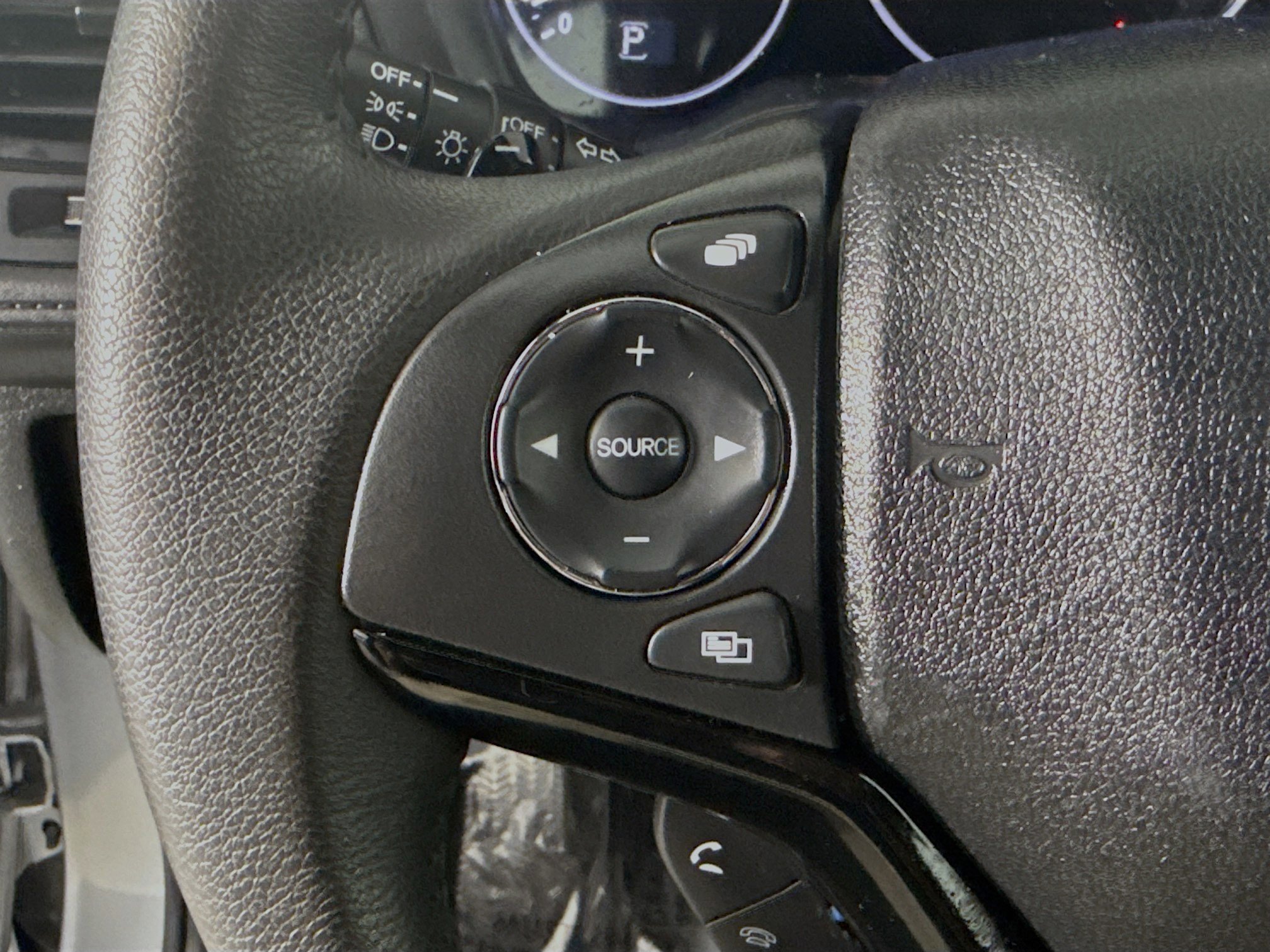 Used 2022 Honda HR-V Sport image 14