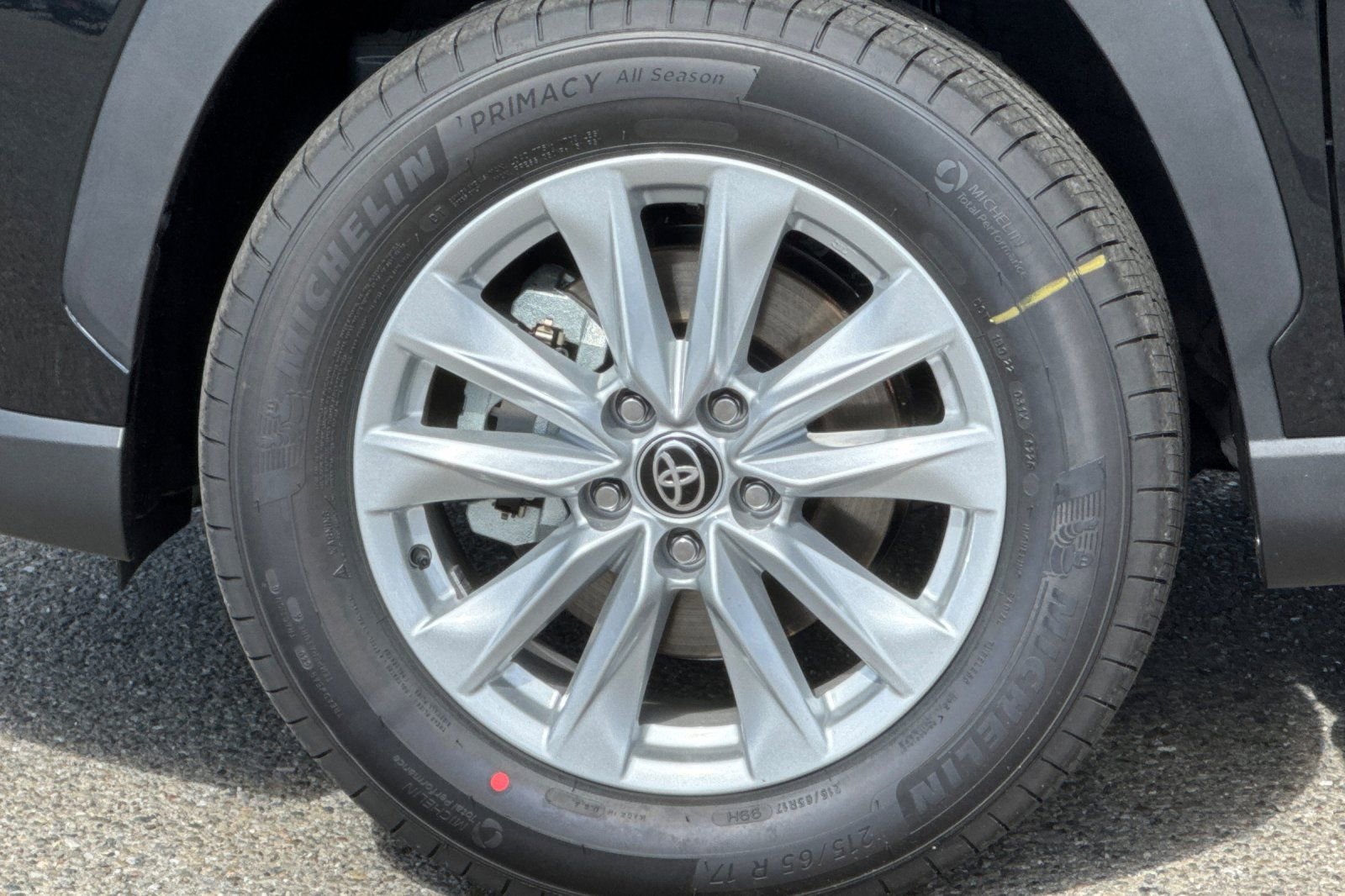 New 2026 Toyota Corolla Cross LE image 32