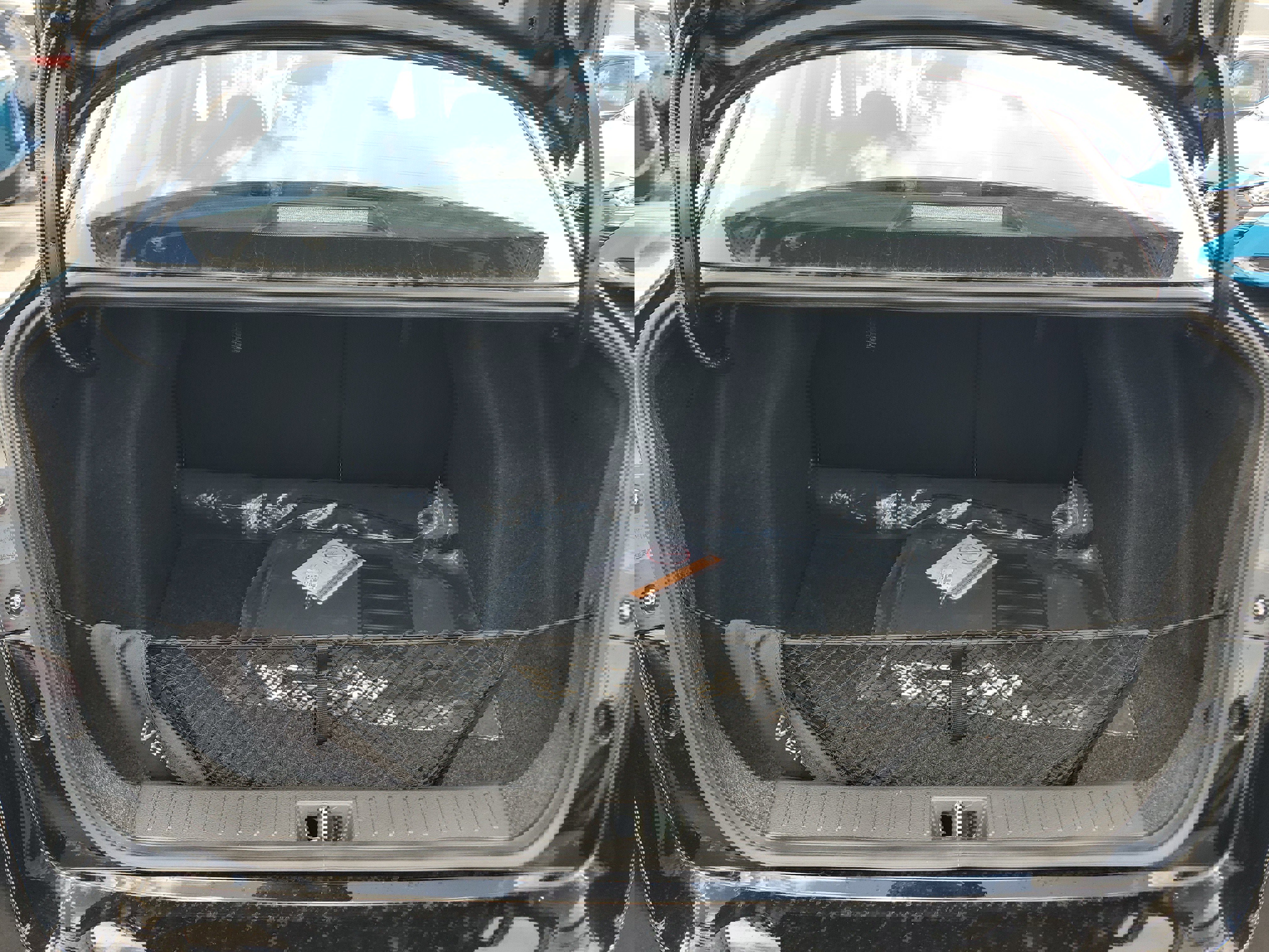 New 2025 Nissan Versa SV w/ Trunk Package image 9