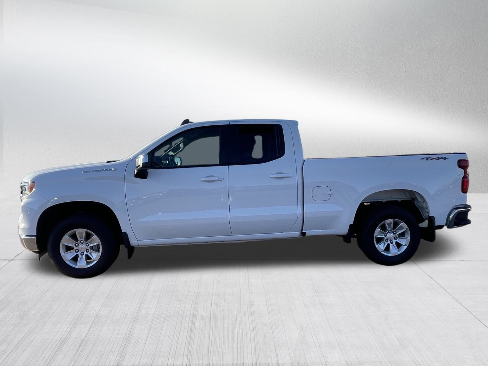 Used 2024 Chevrolet Silverado 1500 LT image 4