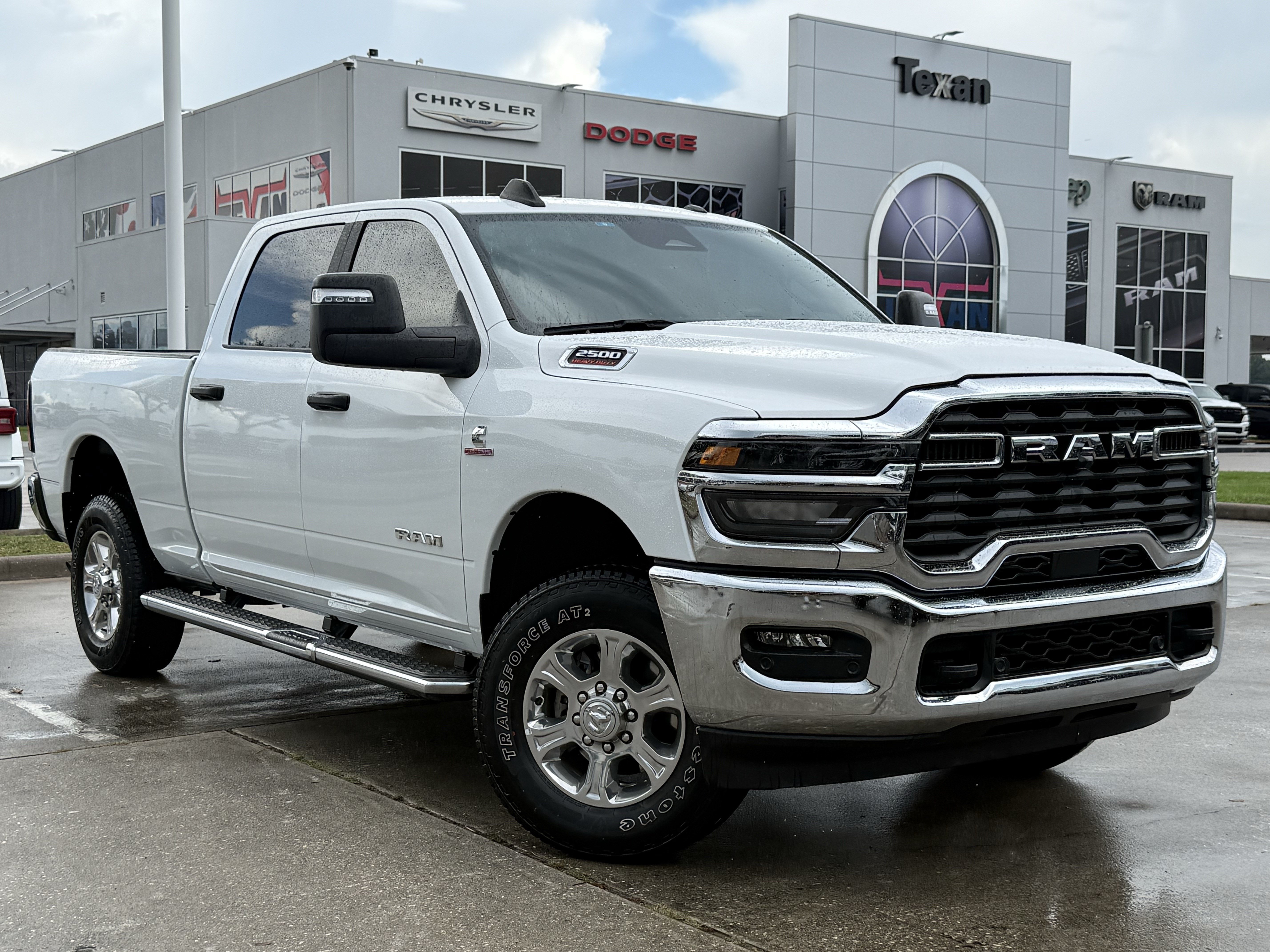 Used 2025 RAM 2500 Big Horn AWD/4WD image 2