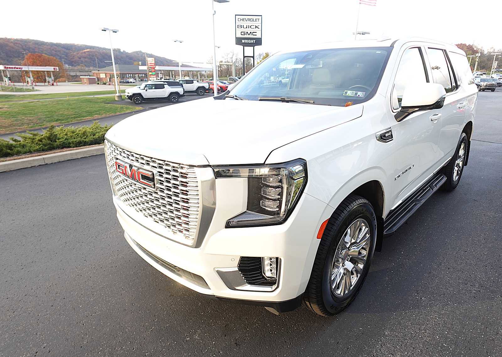 Used 2022 GMC Yukon Denali w/ Max Trailering Package AWD/4WD image 7