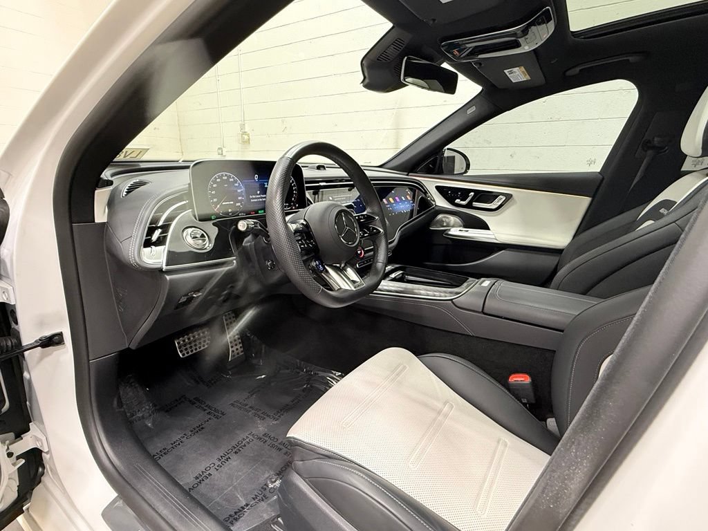 Used 2025 Mercedes-Benz E 53 AMG e 4MATIC Sedan image 46