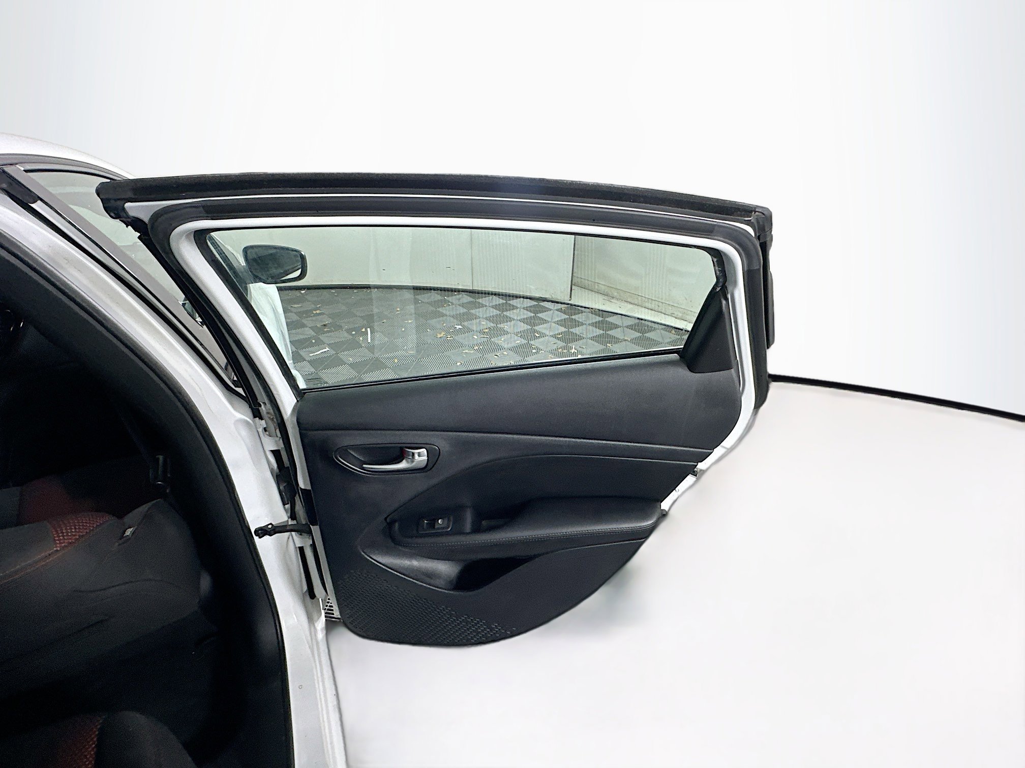 Used 2015 Dodge Dart SXT w/ Sun/Sound Group FWD image 28