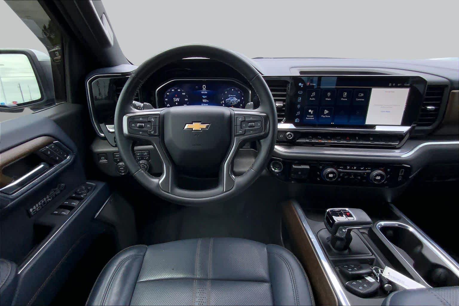 Used 2023 Chevrolet Silverado 1500 High Country w/ High Country Premium Package AWD/4WD image 6