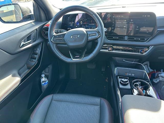 Used 2025 Chevrolet Equinox RS image 21