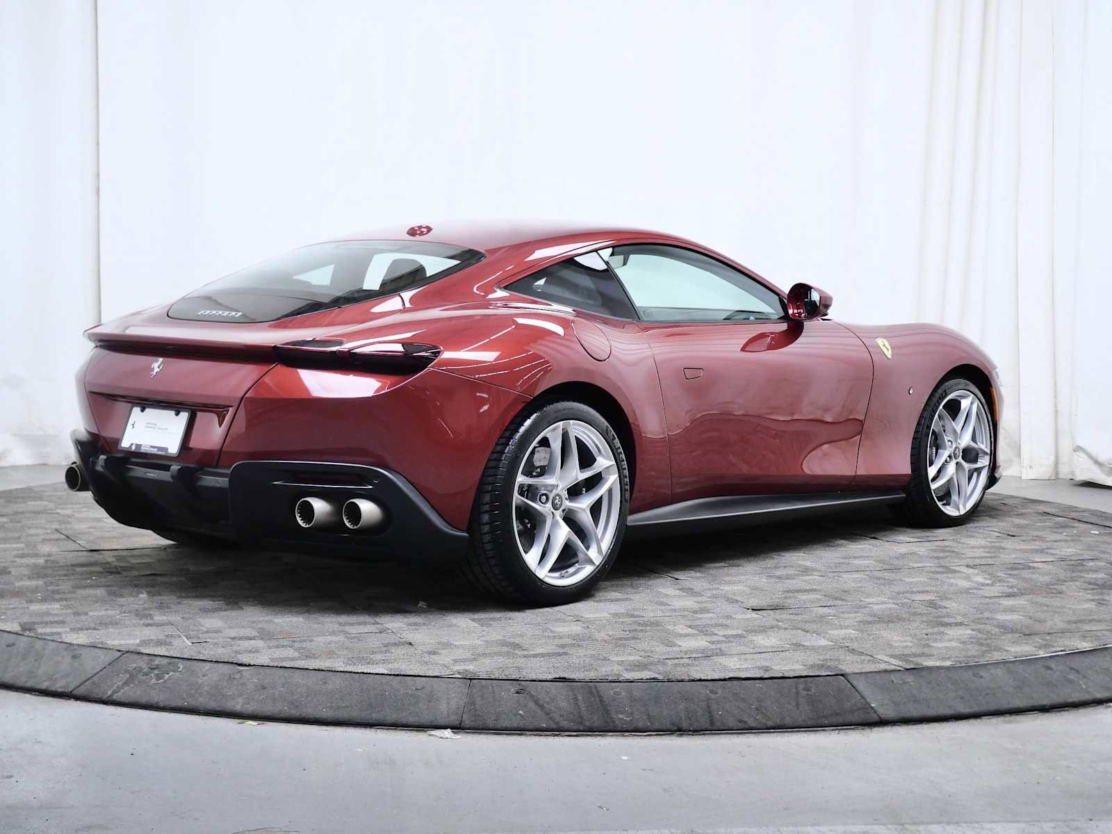 Certified 2021 Ferrari Roma RWD image 6
