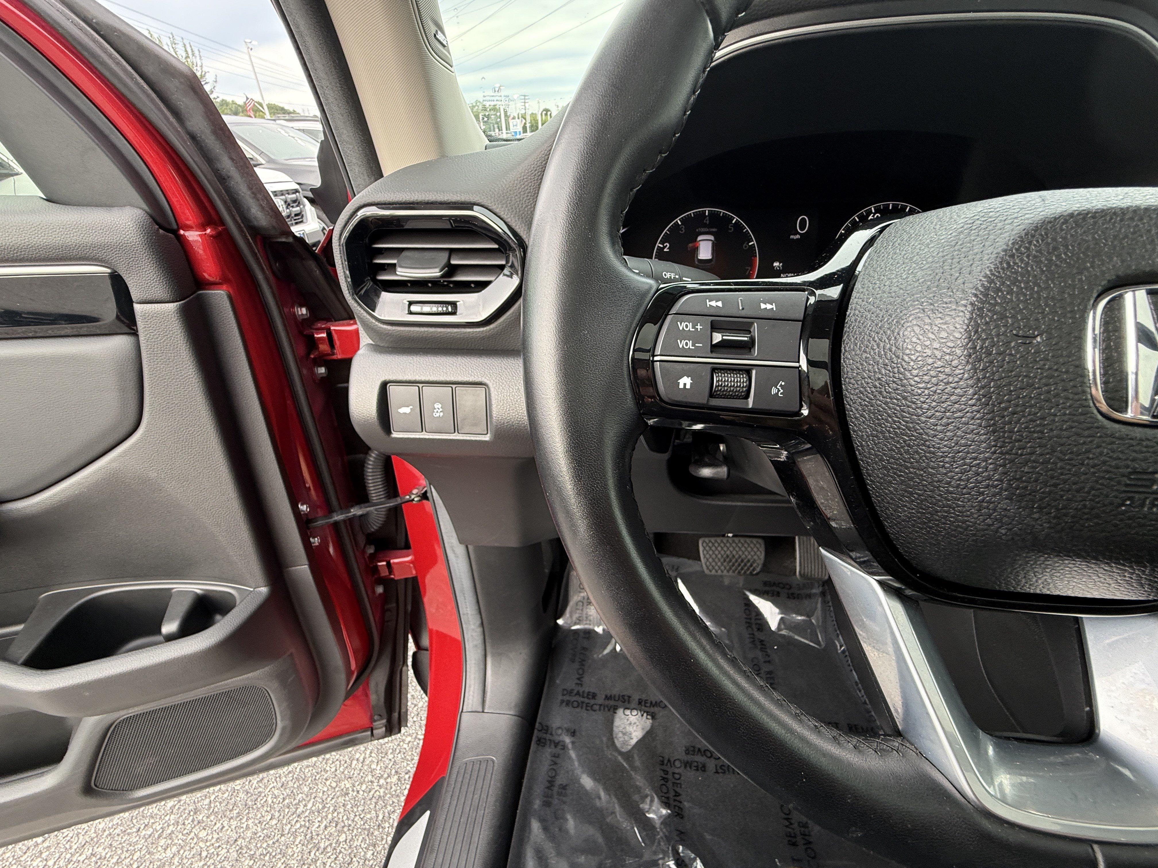 Certified 2024 Honda Pilot Touring image 19