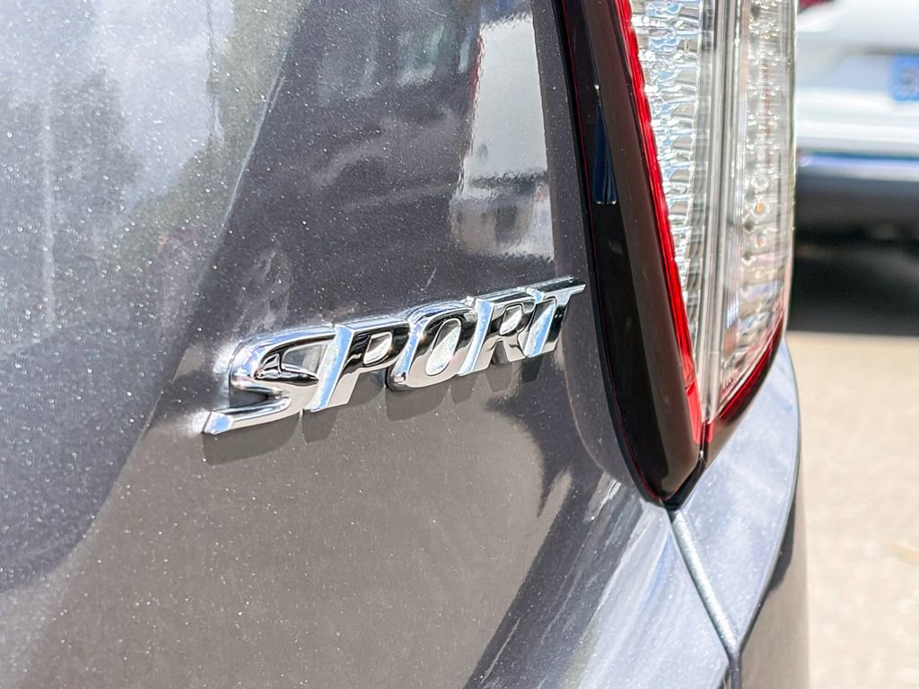 Used 2022 Honda HR-V Sport image 11