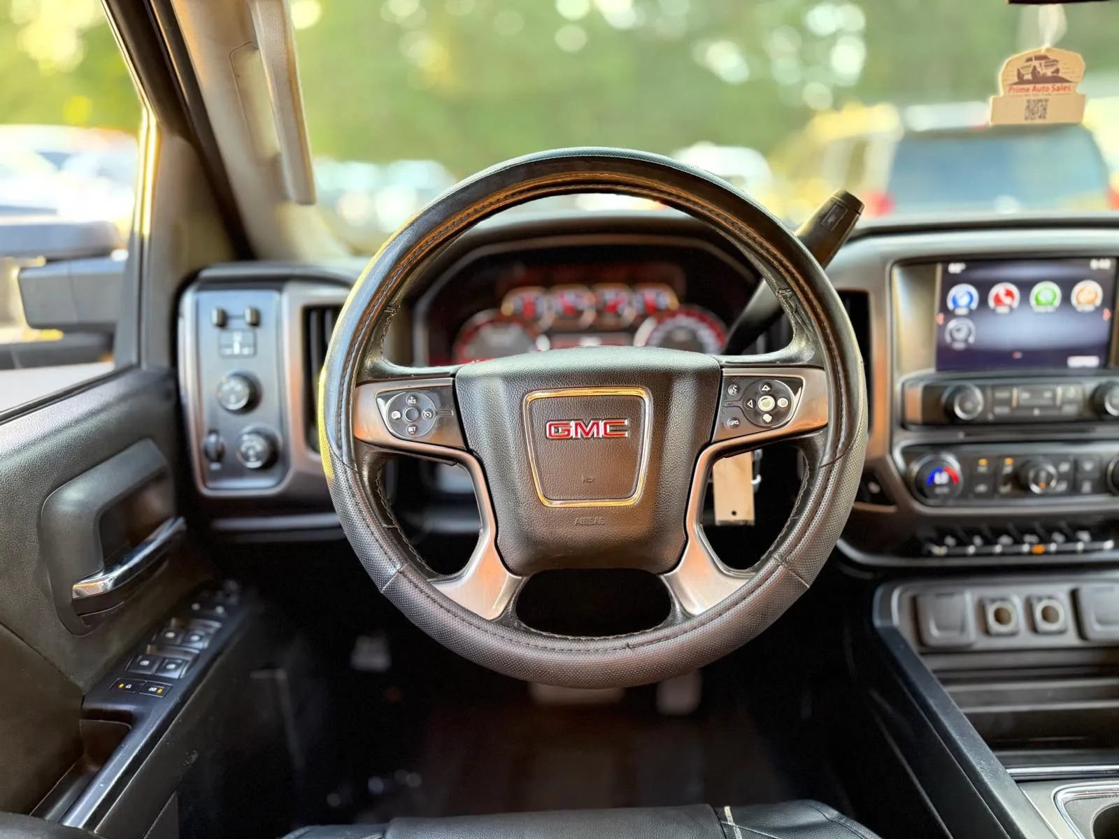 Used 2015 GMC Sierra 2500 SLE w/ All-Terrain HD Package AWD/4WD image 15