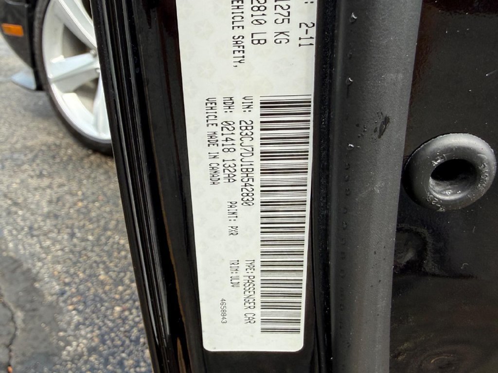 Used 2011 Dodge Challenger SRT8 RWD image 23
