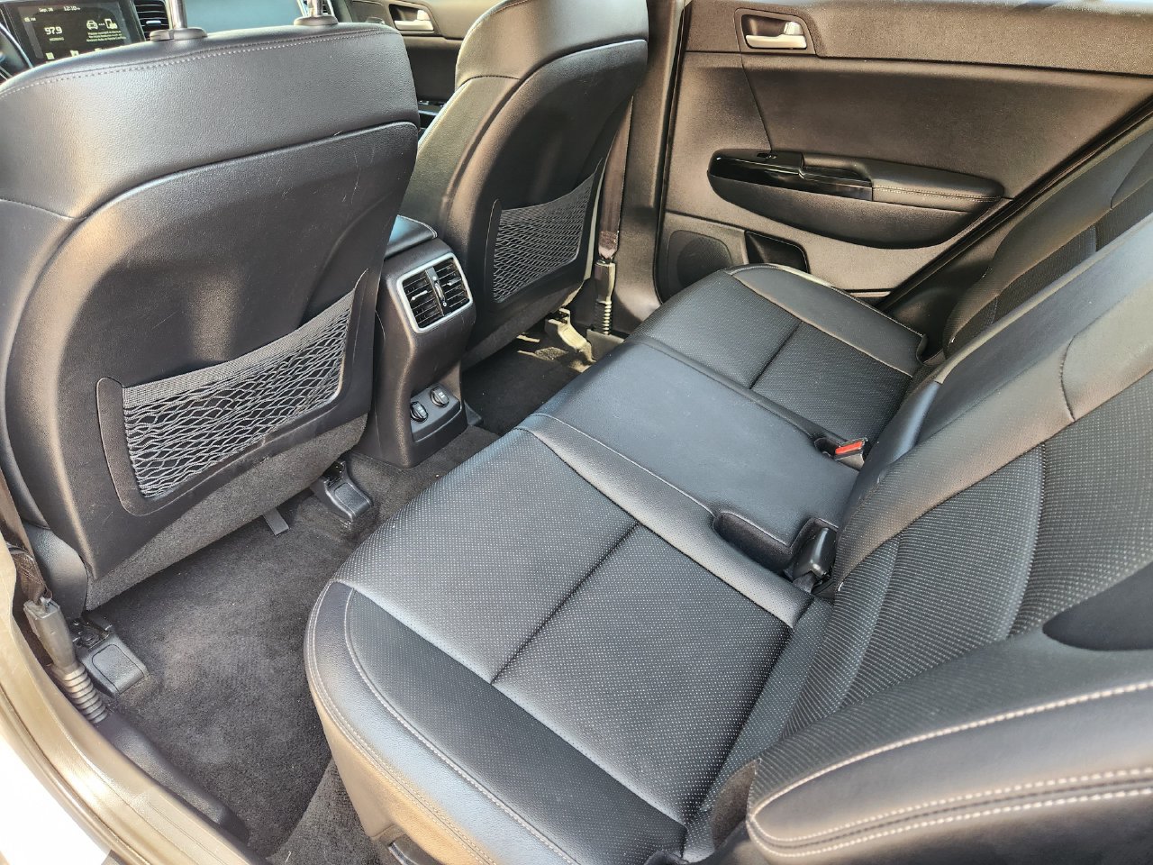 Used 2021 Kia Sportage EX FWD image 28