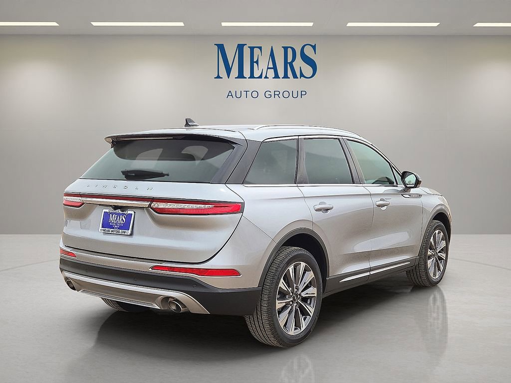 Used 2022 Lincoln Corsair Reserve image 5